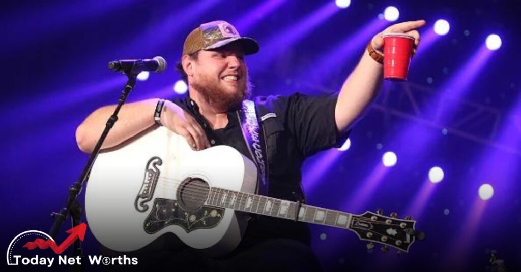 luke combs net worth